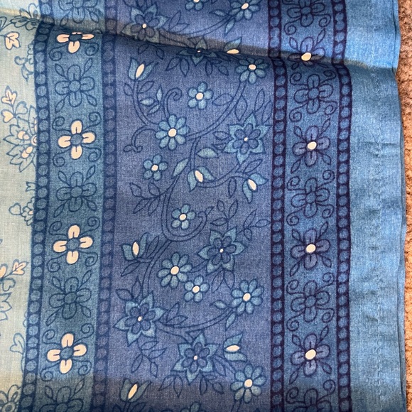 Beach Cabana Printed scarf or sarong - Picture 4 of 5